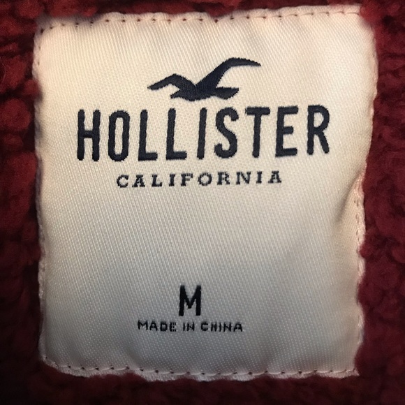 Hollister Sherpa Quarter Zip. Size Medium. - Picture 3 of 3